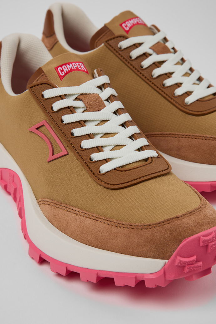 Drift Trail Zapatillas de textil y piel nobuk marrones para mujer.