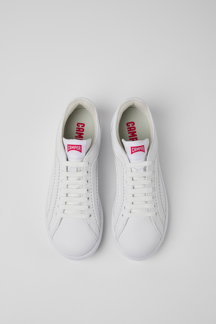 Pelotas XLite Sneaker de dona de pell de color blanc