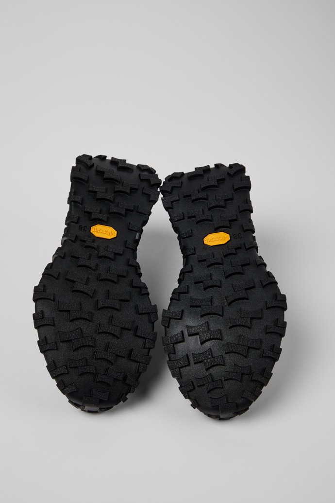 The soles of Drift Trail VIBRAM Black leather and nubuck sneakers for women