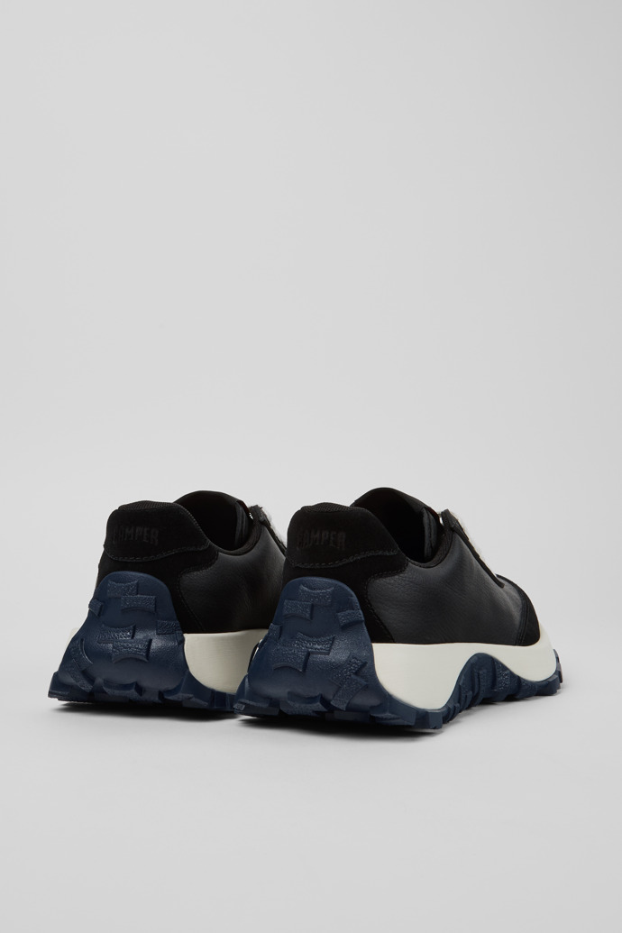 Drift Trail Sneakers de piel negras para mujer.