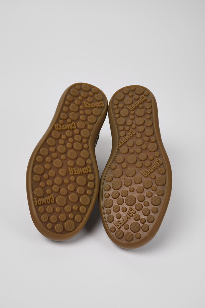 The soles of Pelotas Soller Gray Nubuck/Leather Sneaker for Women