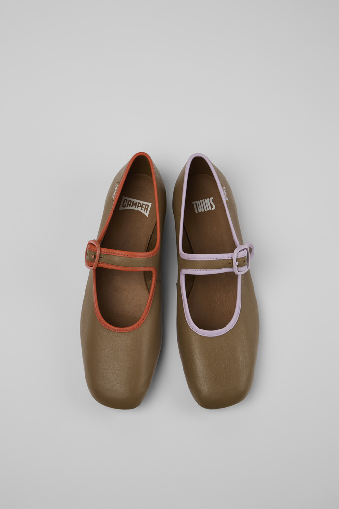Overhead view of Twins Brown leather ballerinas for women