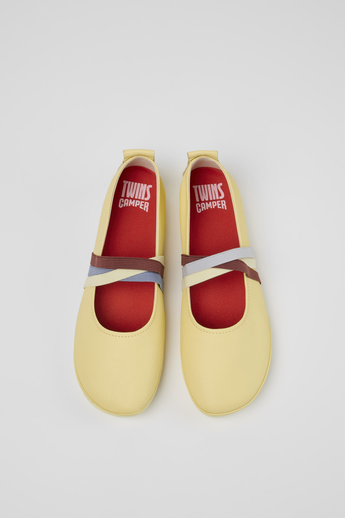 Overhead view of Twins Yellow Leather Ballerinas for Women.