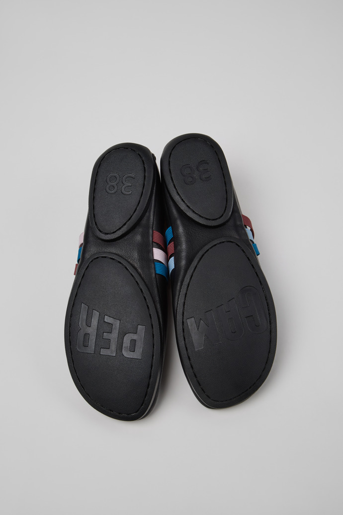 Twins Schwarze Lederballerinas für Damen.