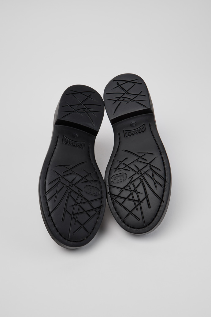 Dean Chaussures en cuir noires et bordeaux pour femme.