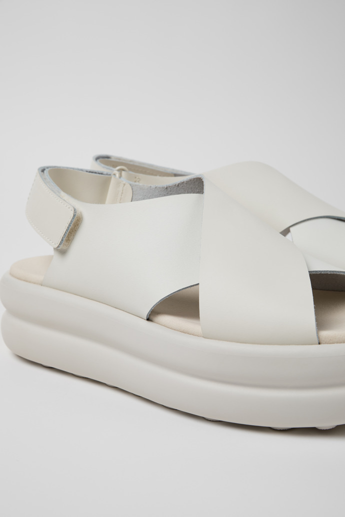 Close-up view of Pelotas Flota Up White Leather Sandals for Women.