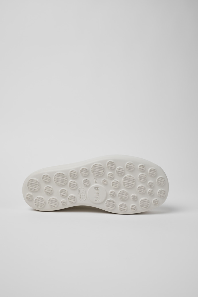 The soles of Pelotas Flota Up White Leather Sandals for Women.