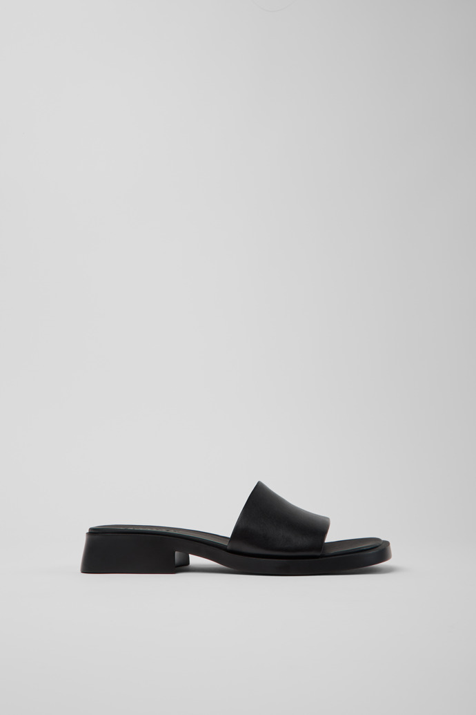 Dana Black Leather Sandals for Women. modelin yandan görünümü