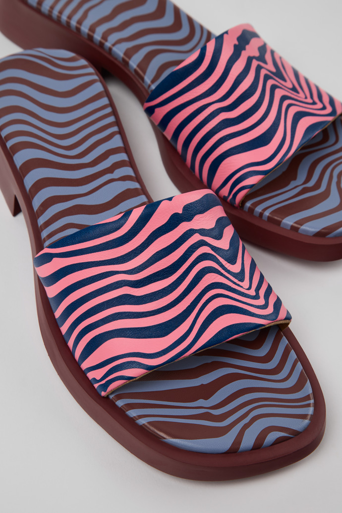 Dana Sandalias de piel azul para mujer.