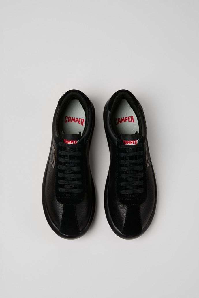 Pelotas XLF Sneakers negras de piel y nobuk para mujer.