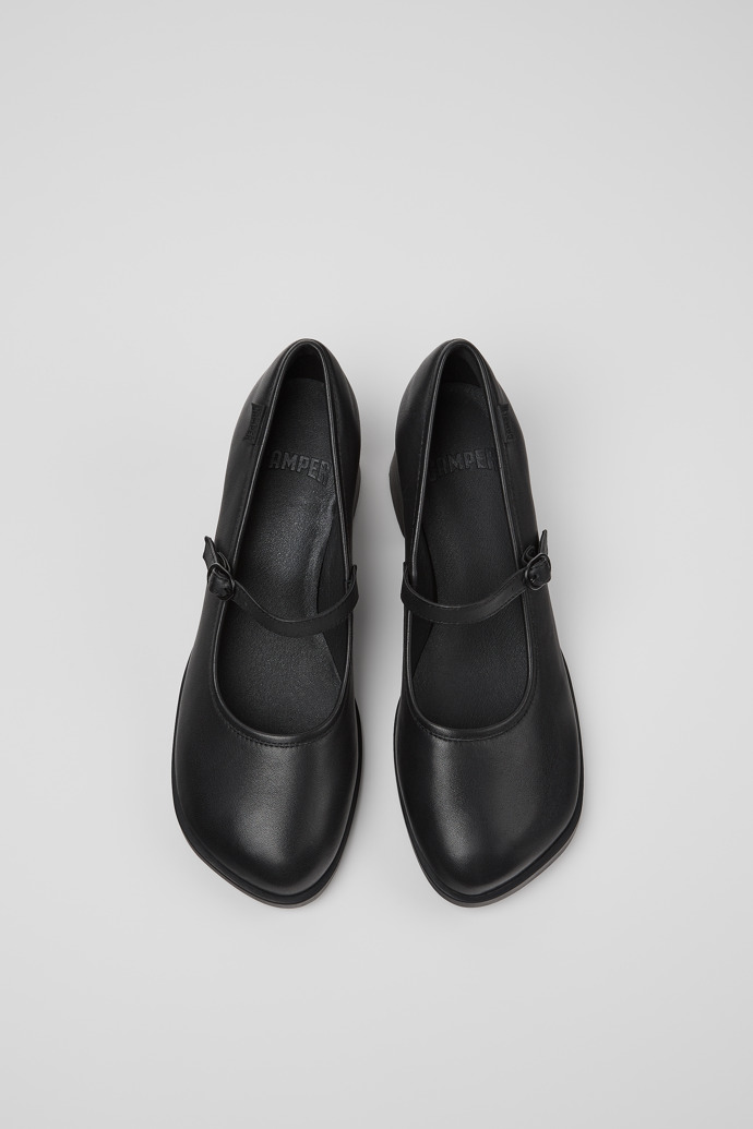 Kora Mocasines de piel negra para mujer.
