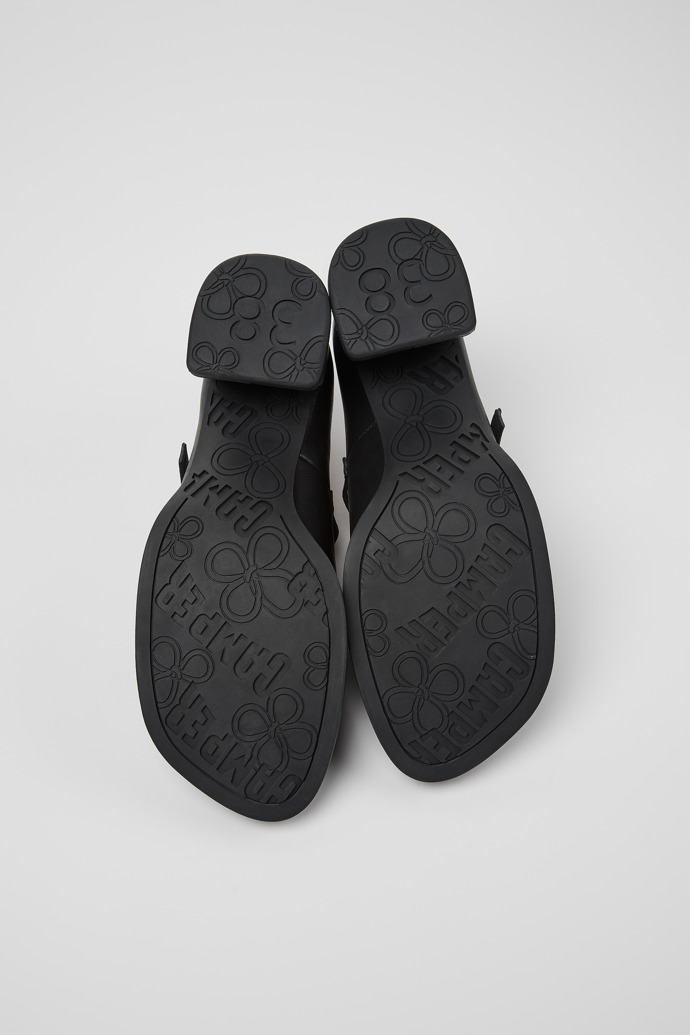 Kora Mocasines de piel negra para mujer.