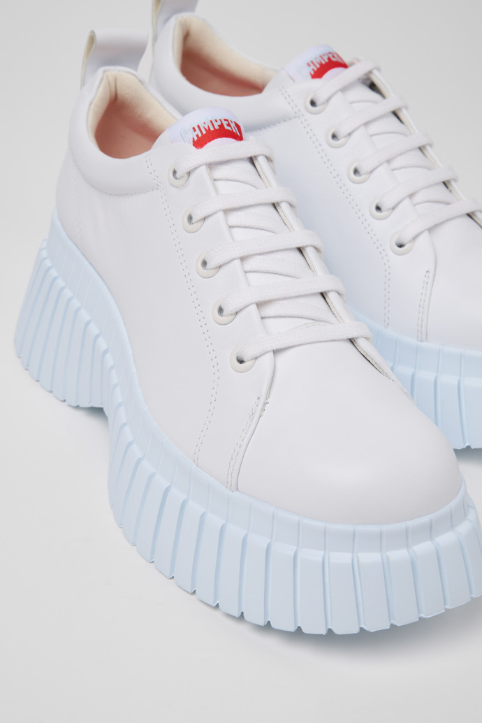 Pix BCN Chaussures en cuir blanc pour femme.