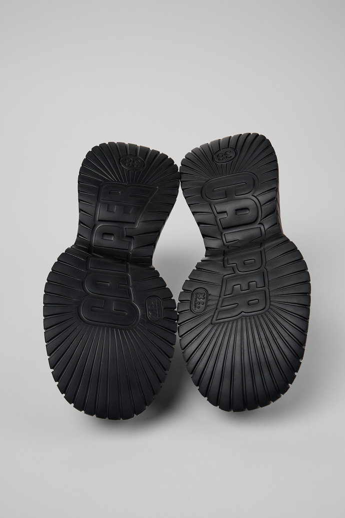 Pix BCN Zapatos de piel negra para mujer.