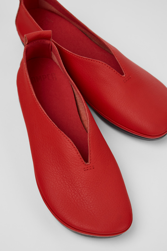 Right Nina Bailarinas rojas de piel para mujer.