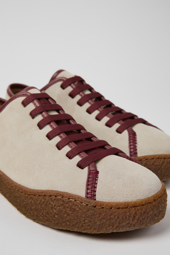 Close-up view of Peu Terreno Beige Suede and Leather Shoes for Women.