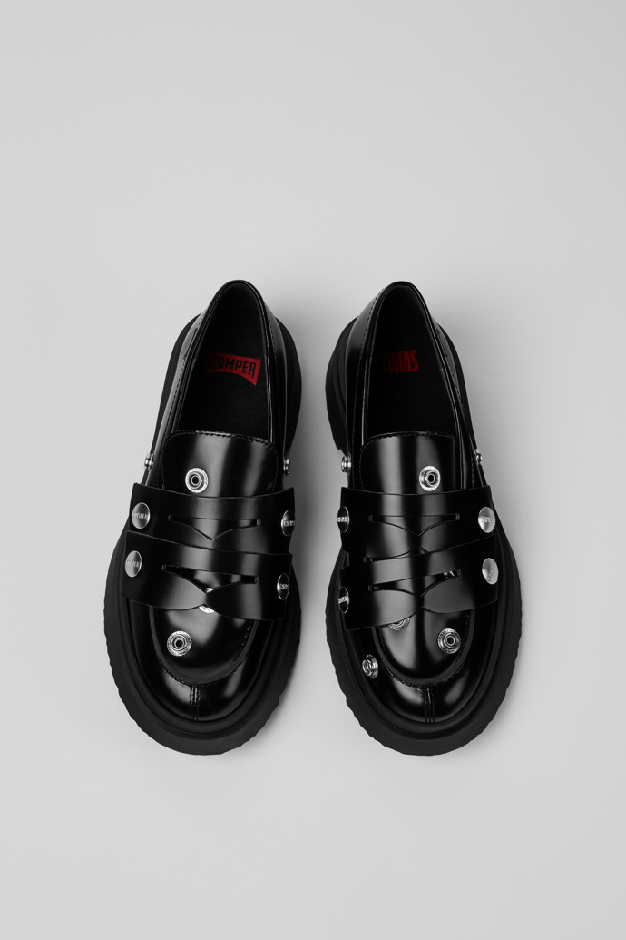 Twins Mocassins en cuir noir pour femme.