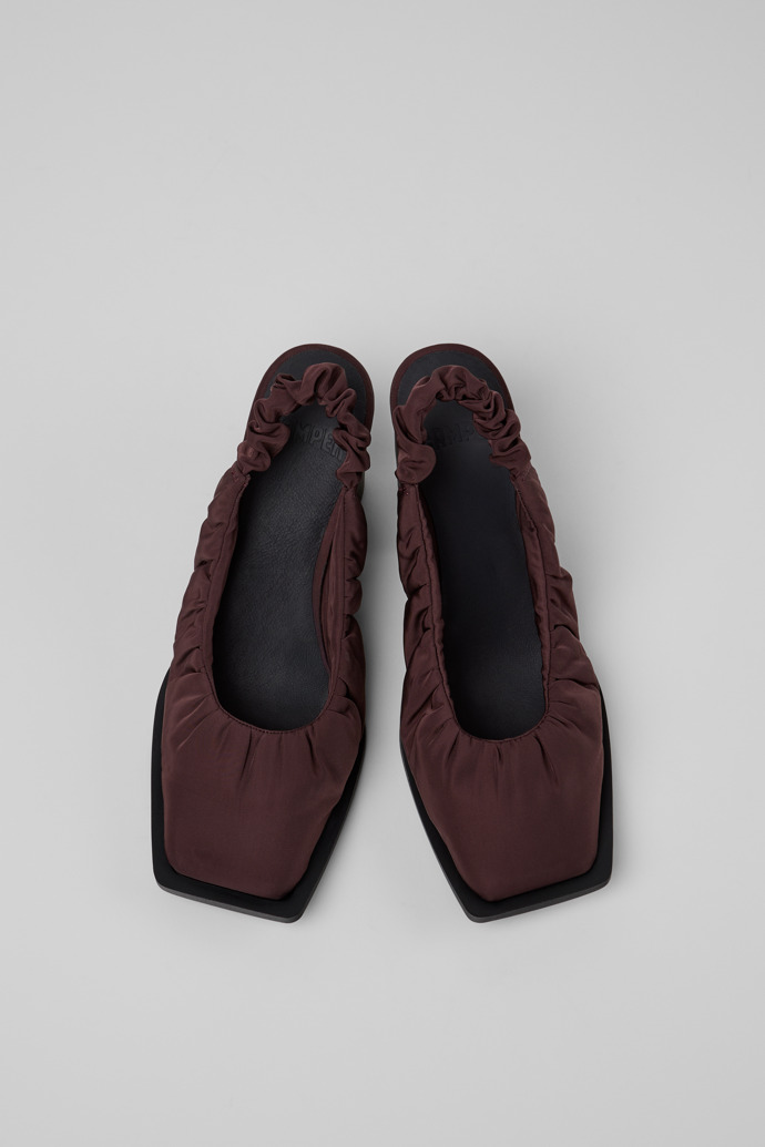Karole Zapatos semiabiertos de tejido burdeos para mujer.
