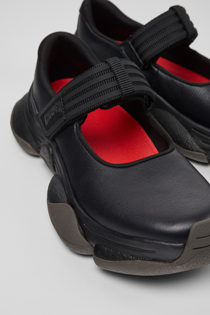 Karst 2 Sneakers nere in pelle da donna.