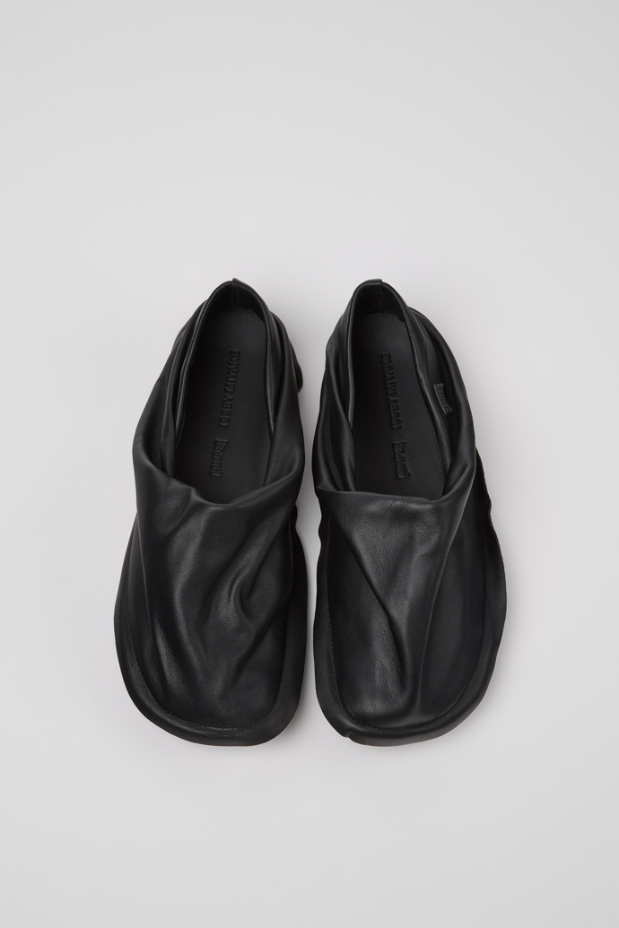 Overhead view of Camper x ISSEY MIYAKE - Peu Form Black Leather Women's Shoes.