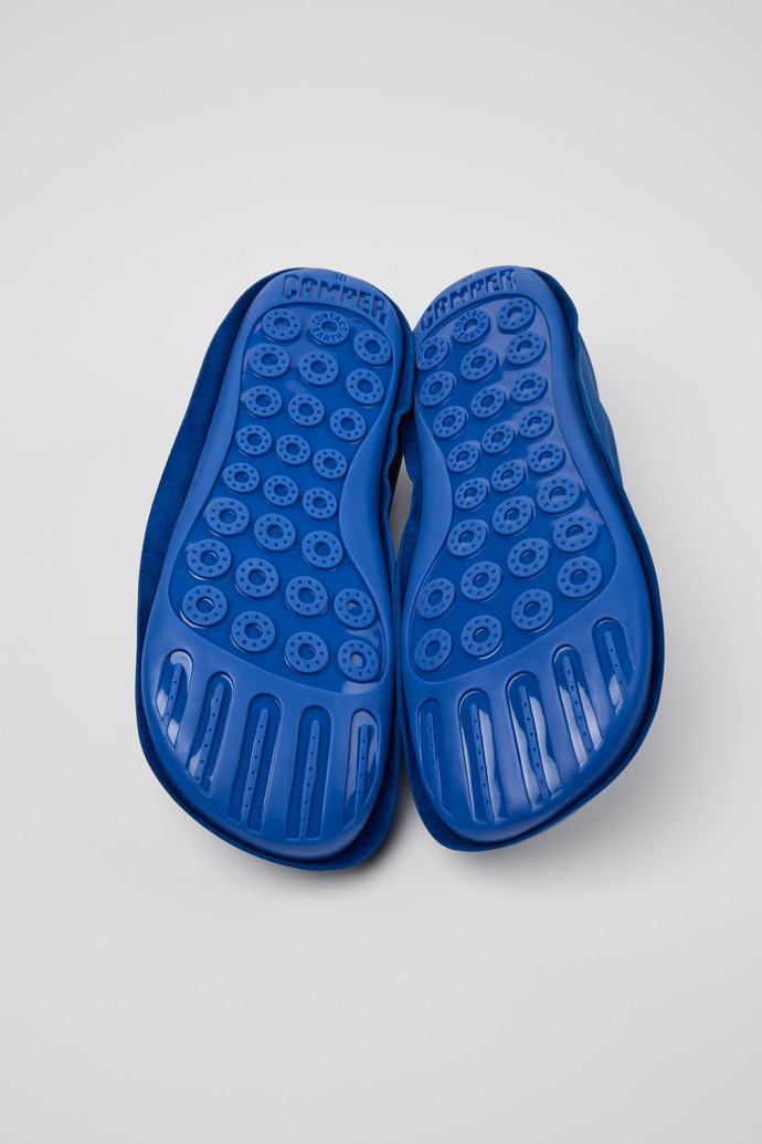 The soles of Camper x ISSEY MIYAKE - Peu Form Blue Leather Women's Shoes.