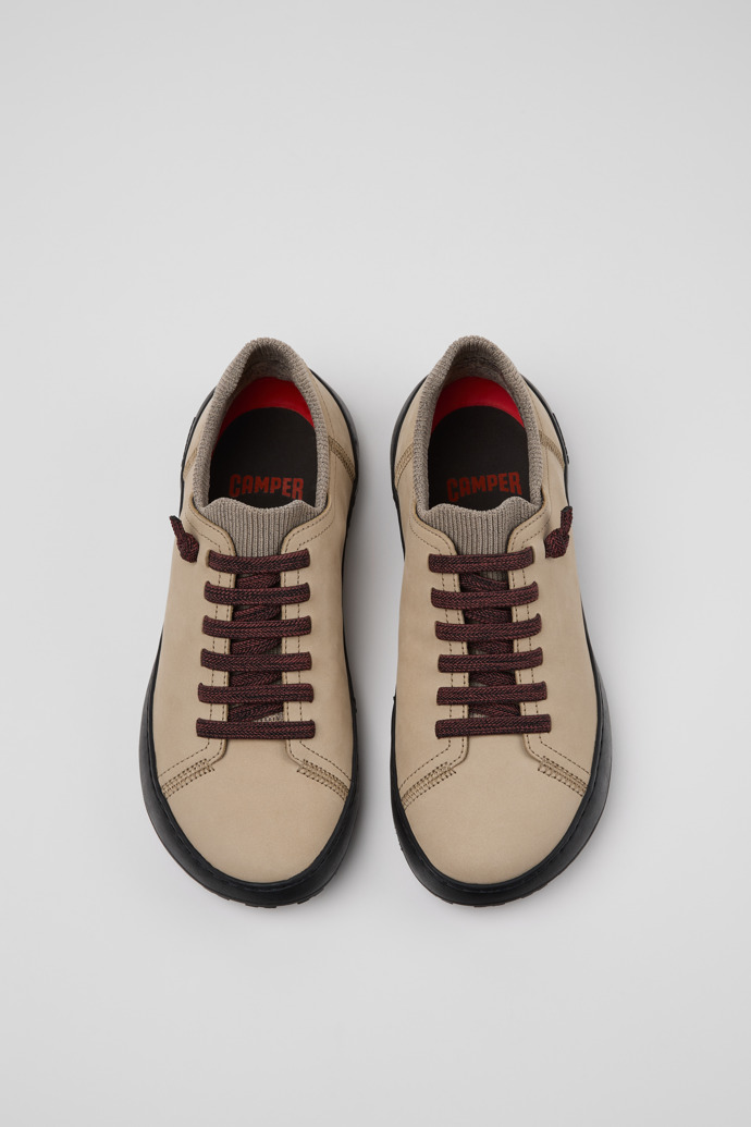 Peu Serra Beige Nubuk- und Textilschuhe für Damen.