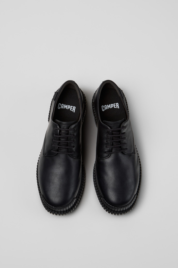 Pix Schwarze Lederschuhe für Damen.
