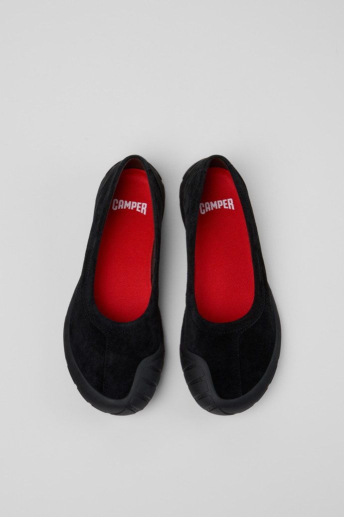 Peu Path Baskets en nubuck noir pour femme.