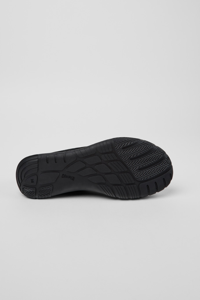 Peu Path Baskets en nubuck noir pour femme.