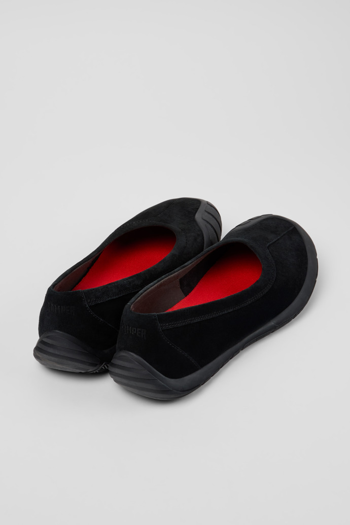 Peu Path Baskets en nubuck noir pour femme.