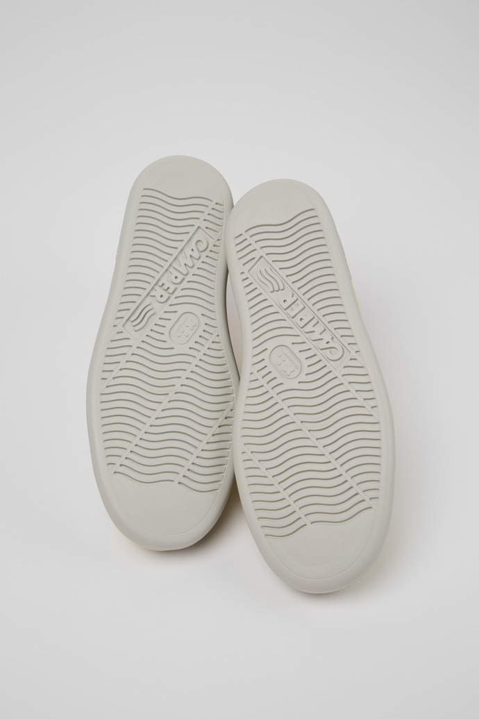 The soles of Runner Yellow Leather and Nubuck Sneakers for Women.