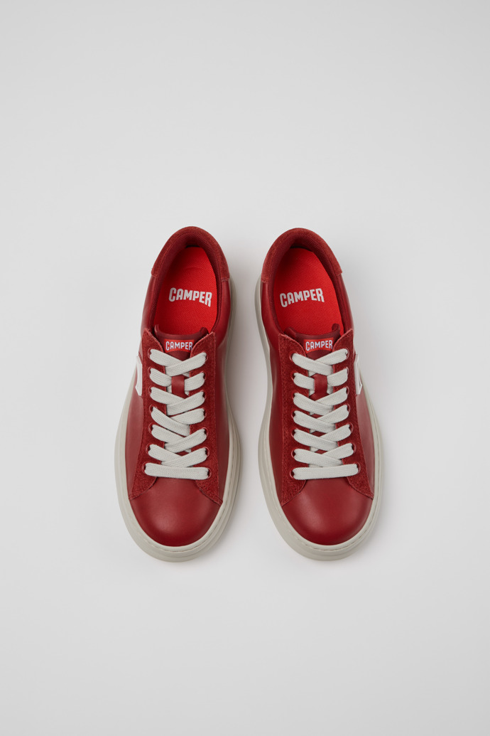 Runner Zapatillas de piel y nobuk burdeos para mujer.