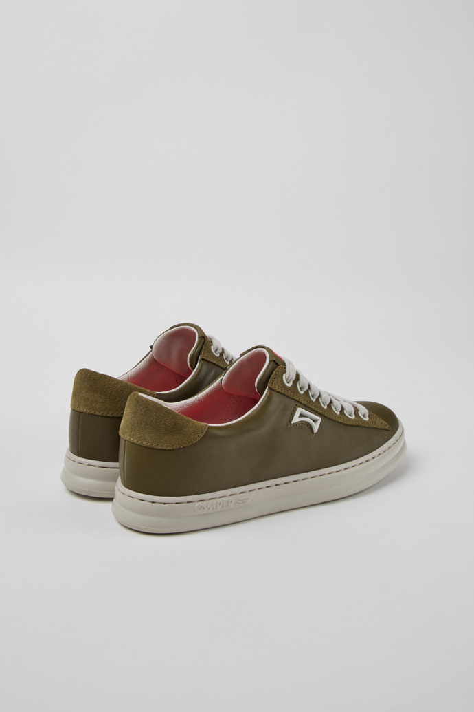 Runner Baskets vertes en cuir et nubuck pour femme.