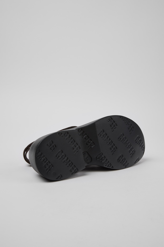 Tasha 女裝啡色皮革涼鞋。