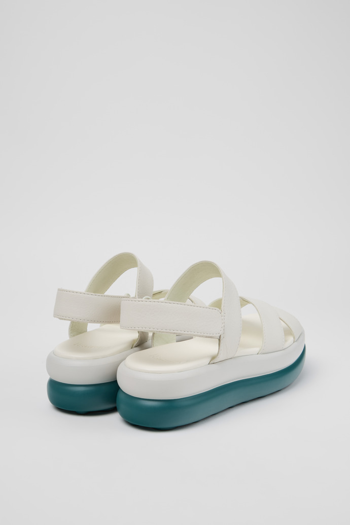 Pelotas Flota Up Sandalias de piel blancas para mujer.