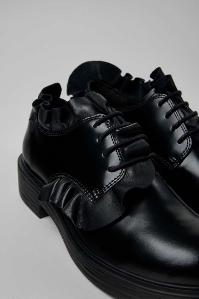 Dean Chaussures en cuir noir Pour femme.