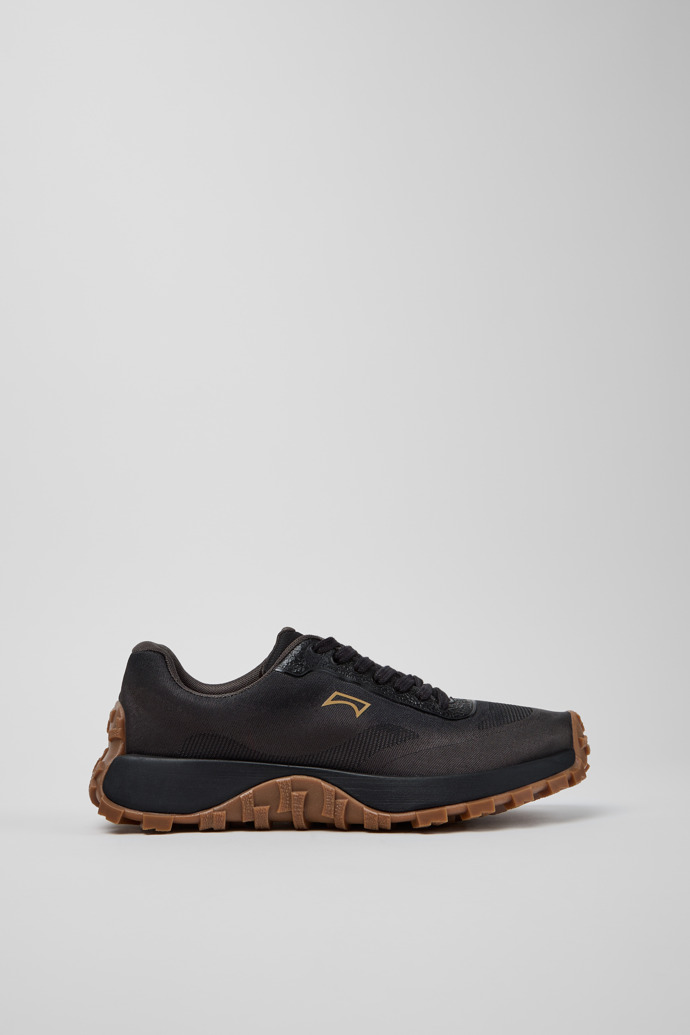 Drift Trail Schwarze und graue Sneaker aus recyceltem PET und technisch entwickelten Materialien für Damen.