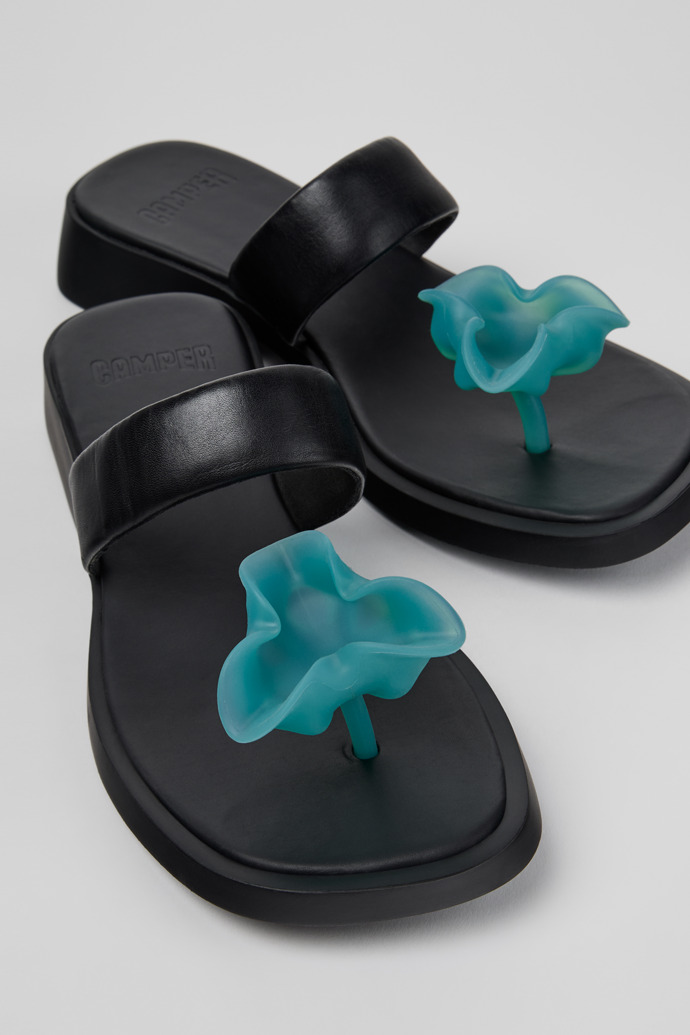 Dana Sandalias de piel negra para mujer.