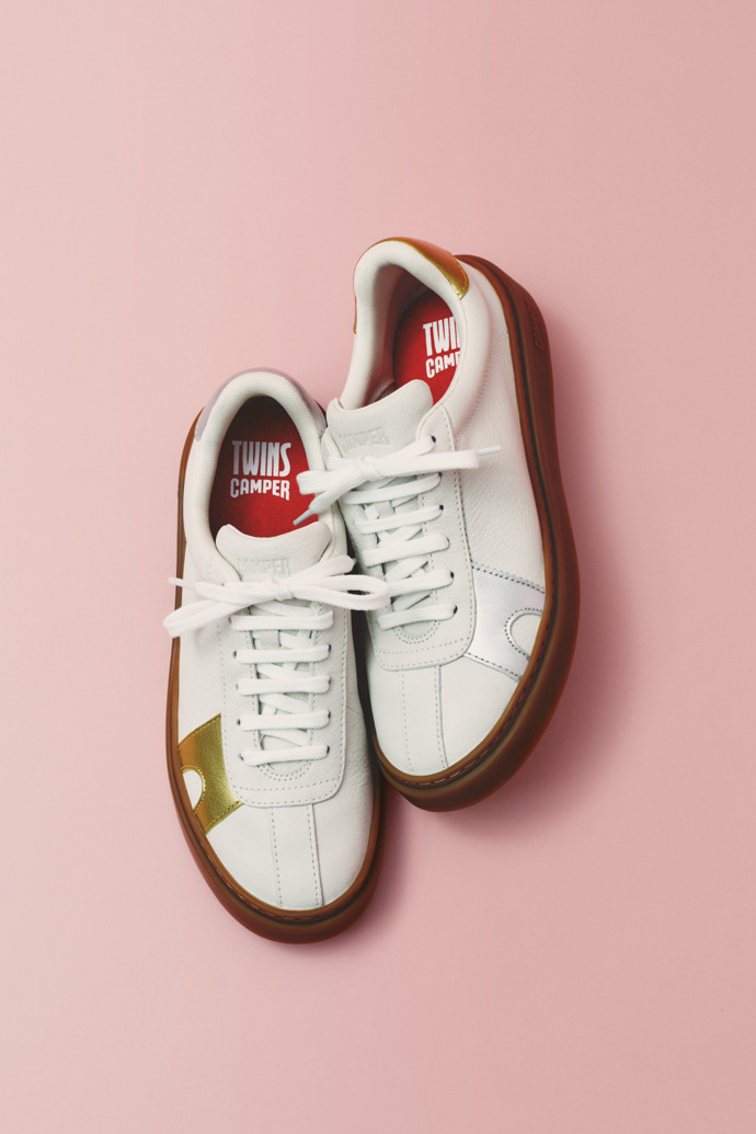 Twins Mehrfarbige Leder-Sneaker für Damen.