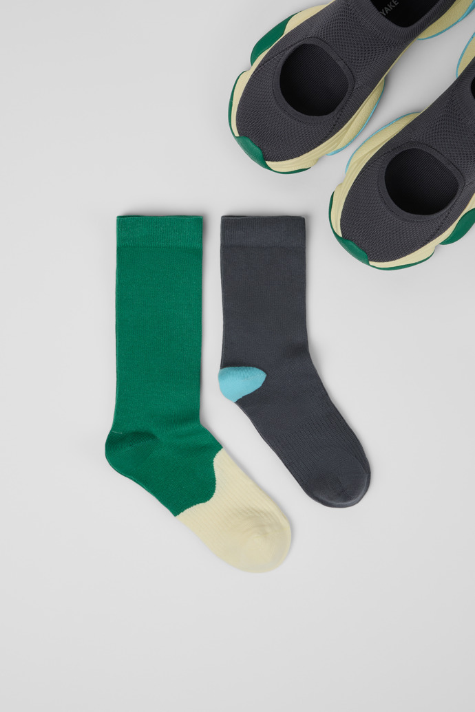 Camper x ISSEY MIYAKE - Karst Finch Sneakers grises de materiales de alta tecnología para mujer.