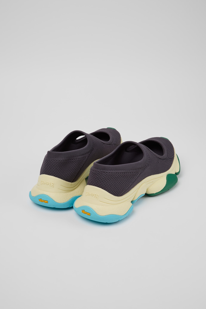 Camper x ISSEY MIYAKE - Karst Finch Sneakers grises de materiales de alta tecnología para mujer.