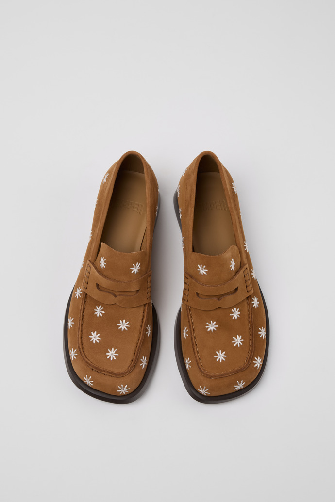 Donna Bruine nubuckleren damesmocassin.