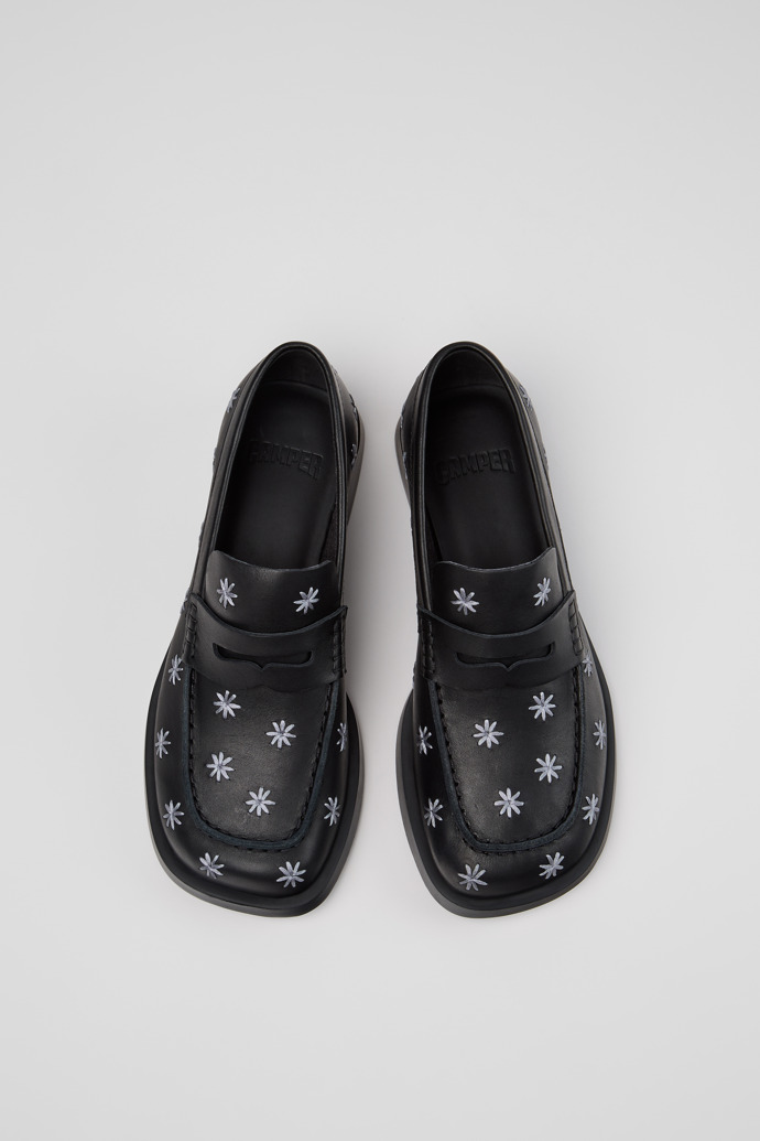 Overhead view of Donna Black Leather Moccasins for Women.