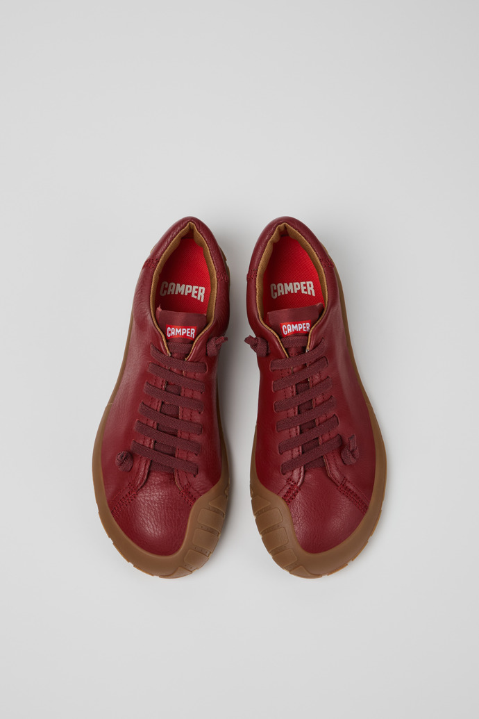 Peu Path+ Zapatillas de piel granate para mujer.