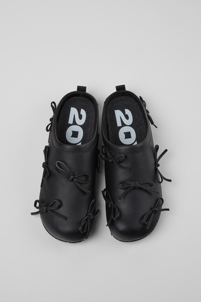 Wabi x Casa Camper Zapatillas de piel negra para mujer