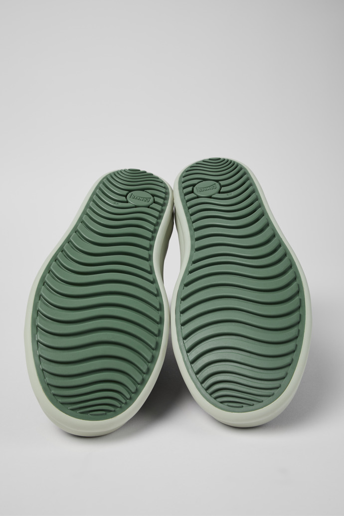The soles of Chasis Green-gray leather shoes for men