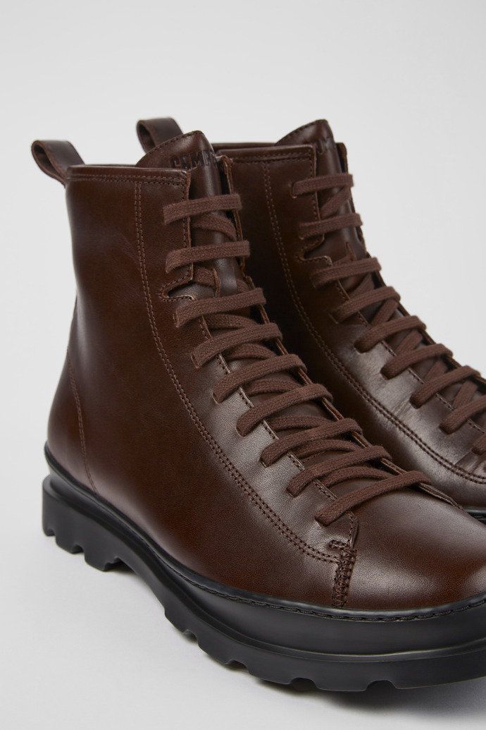 Close-up view of Brutus Burgundy medium lace boot for men