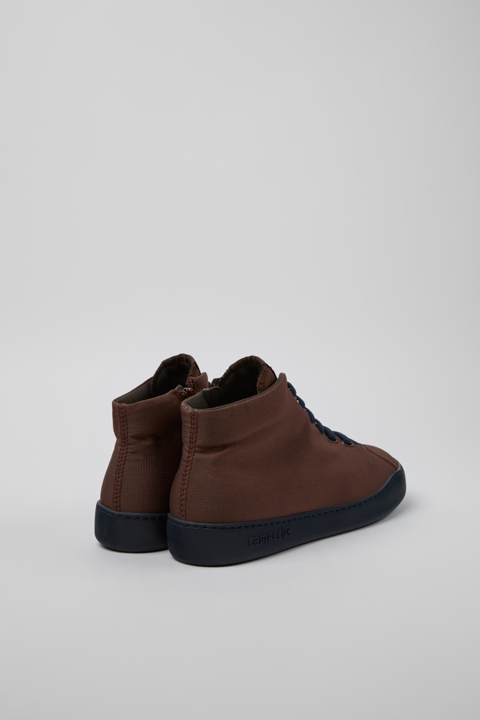 Peu Touring Bota sneaker de PET reciclado marrón para hombre.