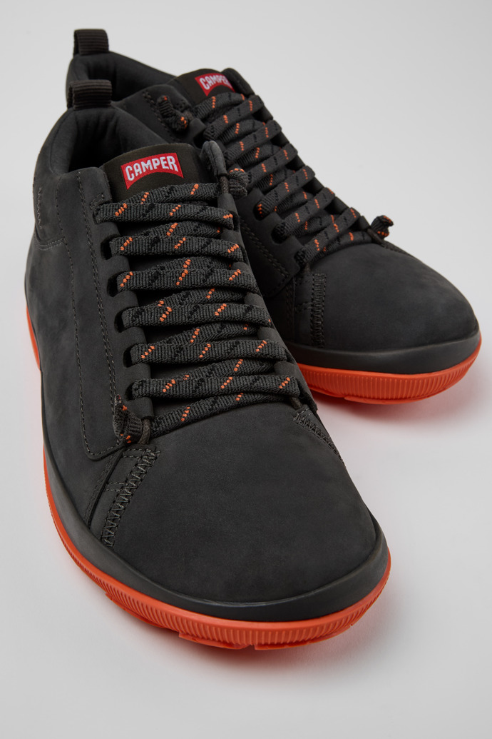 Peu Pista Chaussures en nubuck gris pour homme