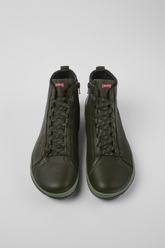 Overhead view of Peu Pista Green leather ankle boots for men